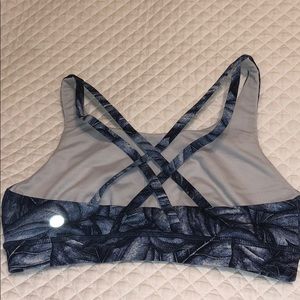 lululemon sports bra
